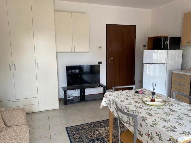 Da Tonio Apartment โลดิ ภายนอก รูปภาพ